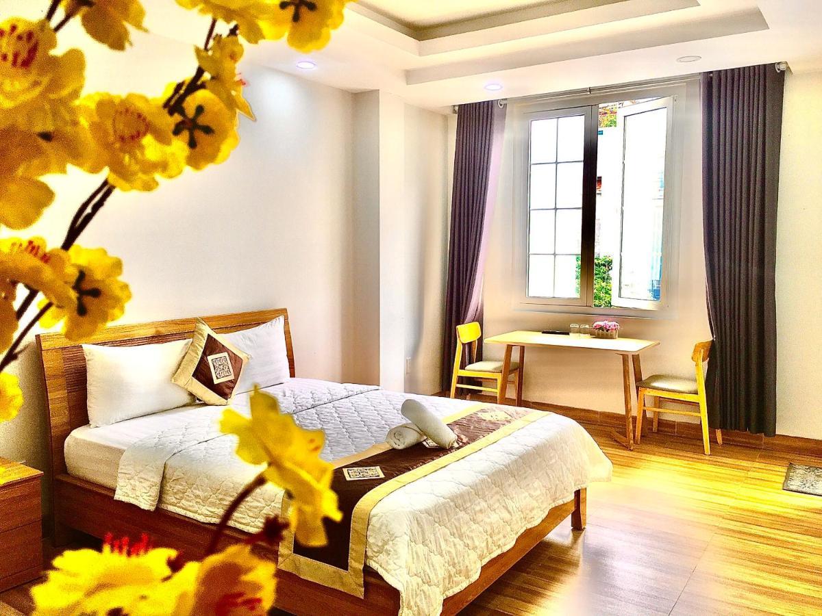 The Lumiere Near Tan Son Nhat Airport Hotel 3*